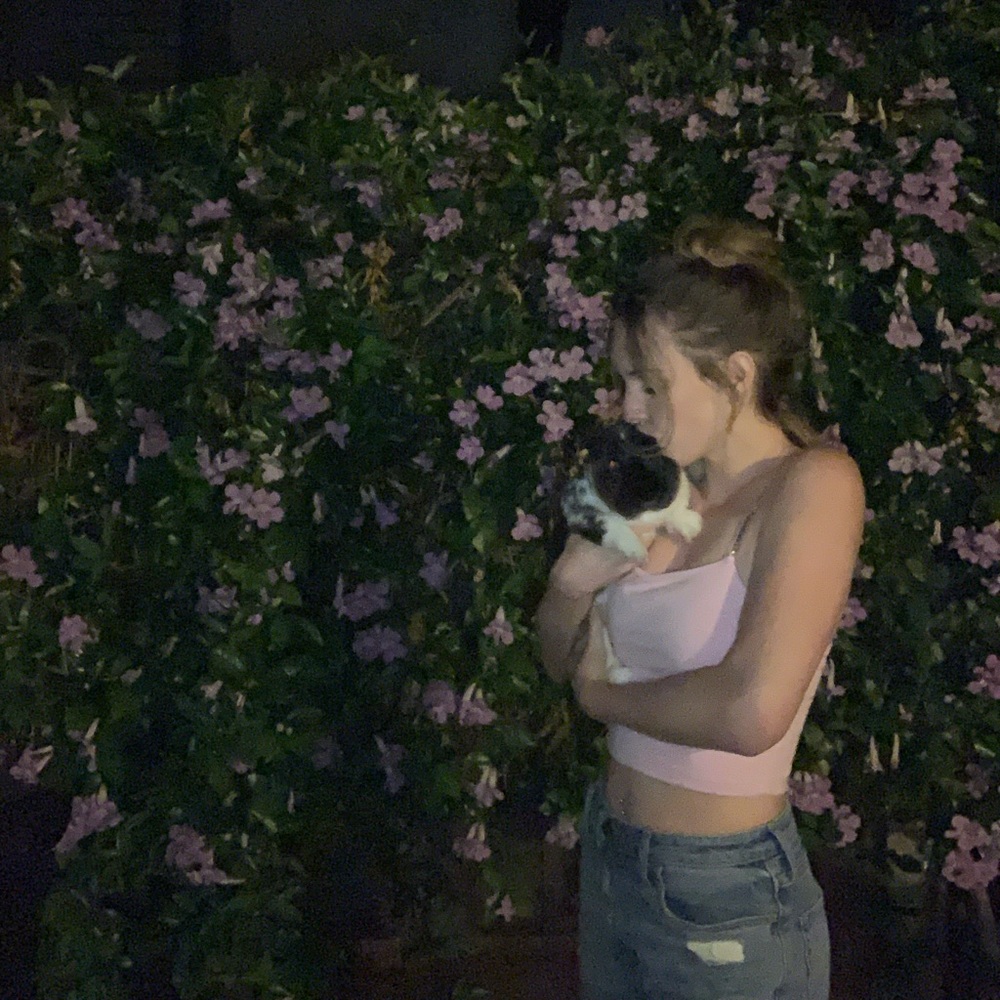 Welcome to my Poshmark closet🤎🤎🤎